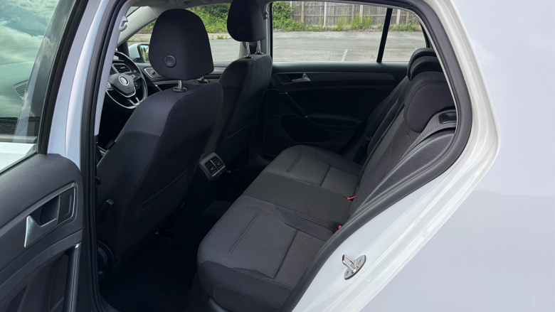 Volkswagen Golf 1.4 TSI SE [Nav] 5dr Petrol Hatchback